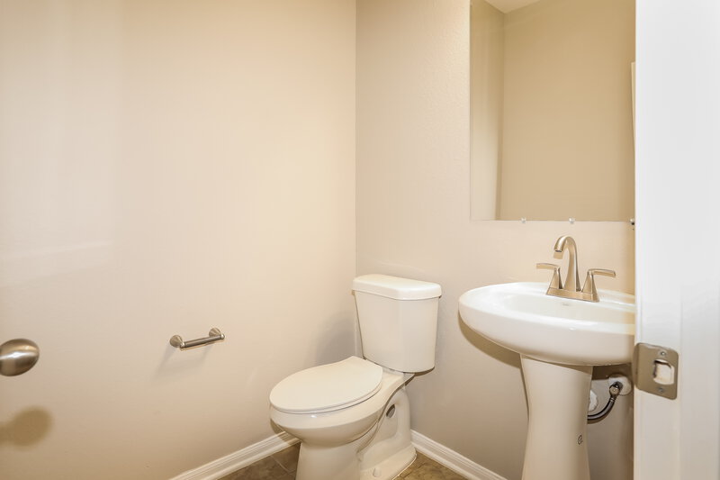 2,320/Mo, 7727 Foxwaithe Ln Humble, TX 77338 Bathroom View 2