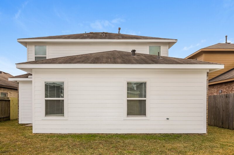 2,320/Mo, 7727 Foxwaithe Ln Humble, TX 77338 Rear View