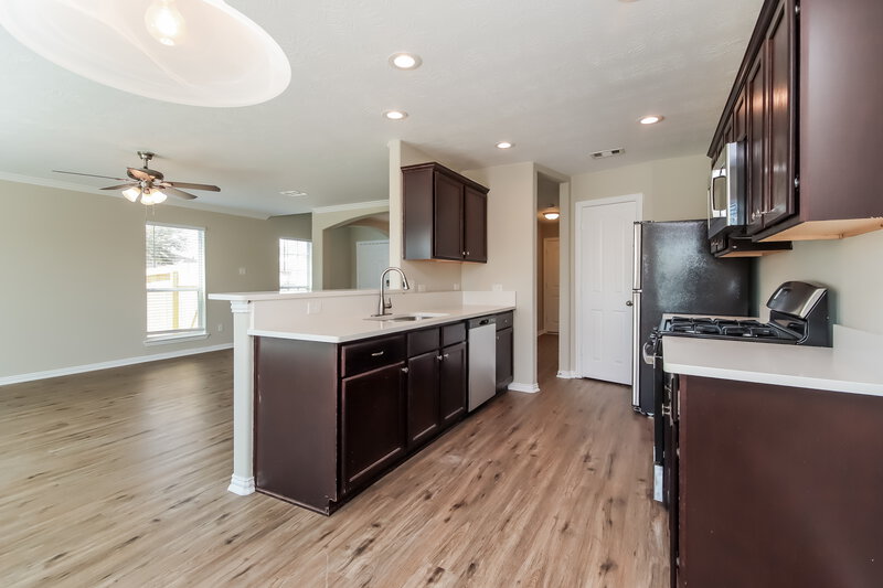 2,065/Mo, 2702 Shearwater Bend Dr Humble, TX 77396 Kitchen View 3