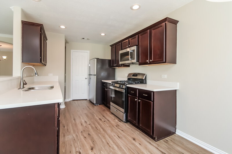 2,065/Mo, 2702 Shearwater Bend Dr Humble, TX 77396 Kitchen View 4