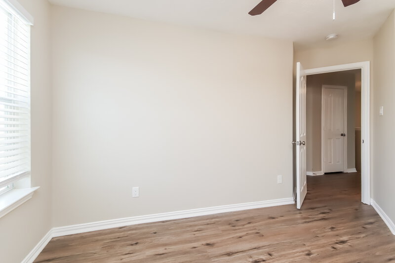 2,065/Mo, 2702 Shearwater Bend Dr Humble, TX 77396 Bedroom View 2