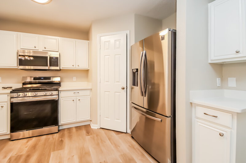 2,420/Mo, 20118 Beechview Ln Katy, TX 77449 Kitchen View