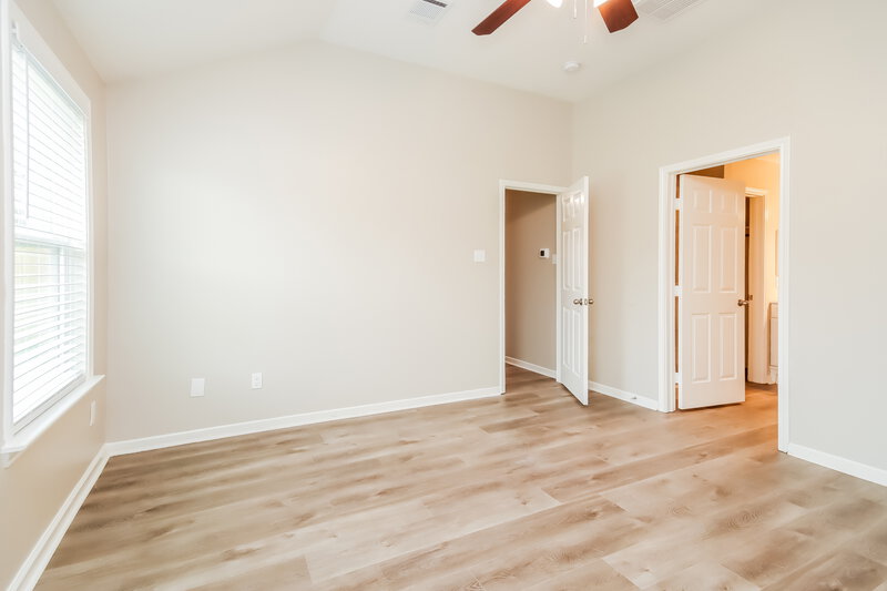 2,420/Mo, 20118 Beechview Ln Katy, TX 77449 Main Bedroom View 2
