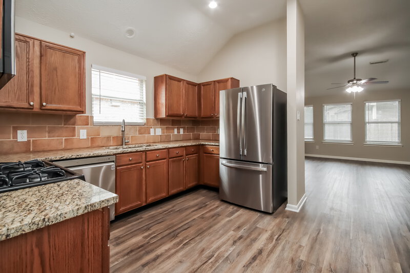 2,020/Mo, 2439 Sandy Fields Ln Spring, TX 77386 Kitchen View