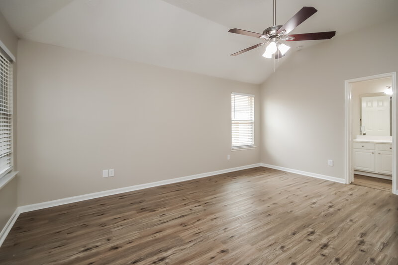 2,020/Mo, 2439 Sandy Fields Ln Spring, TX 77386 Main Bedroom View