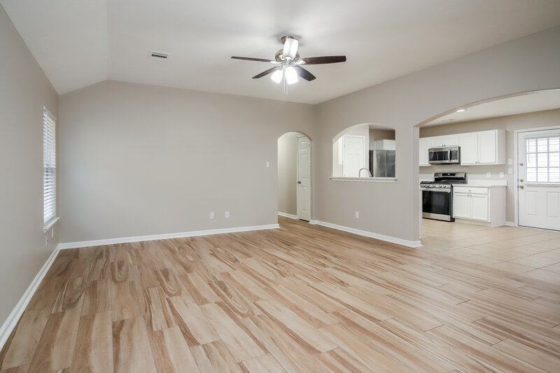 1,780/Mo, 7407 Secretariat Ridge Dr Humble, TX 77338 Living Room View