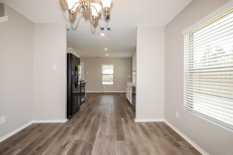 1,995/Mo, 1249 Blue Hazel Ct Pinehurst, TX 77362 Dining Room View