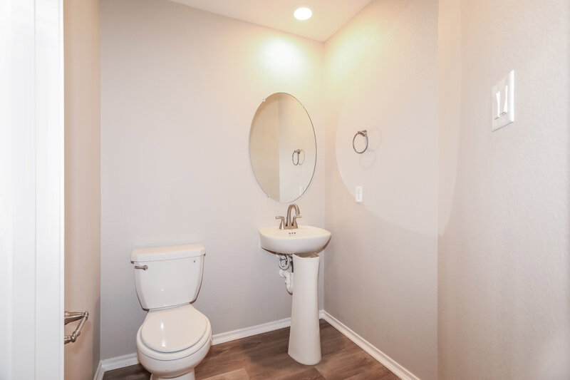 1,995/Mo, 1249 Blue Hazel Ct Pinehurst, TX 77362 Bathroom View