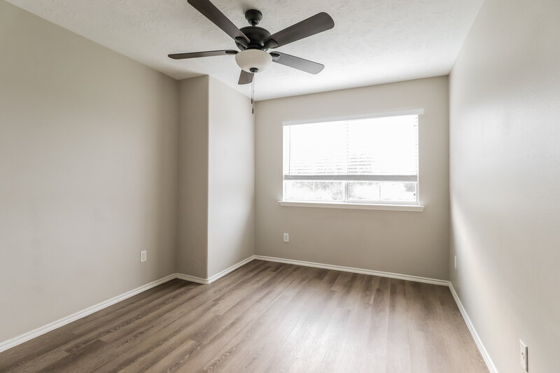 1,650/Mo, 18400 Sunrise Pines Dr Montgomery, TX 77316 Bedroom View 2