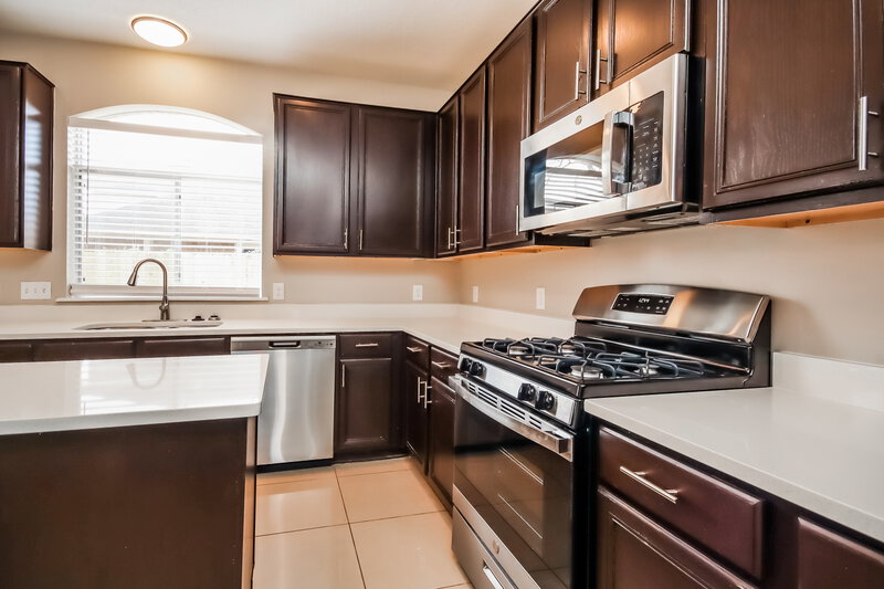 2,680/Mo, 6319 Gypsum Ct Houston, TX 77041 Kitchen View