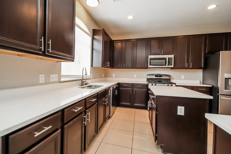 2,680/Mo, 6319 Gypsum Ct Houston, TX 77041 Kitchen View 2