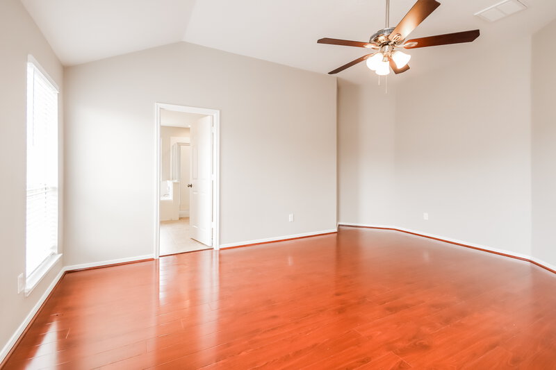 2,680/Mo, 6319 Gypsum Ct Houston, TX 77041 Main Bedroom View