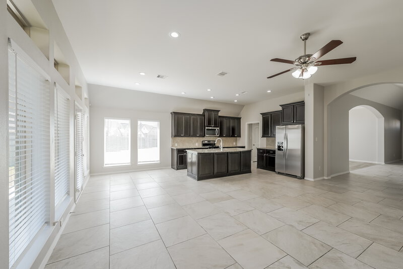 2,930/Mo, 2911 Angel Mist Ln Rosenberg, TX 77471 Living Room View 2