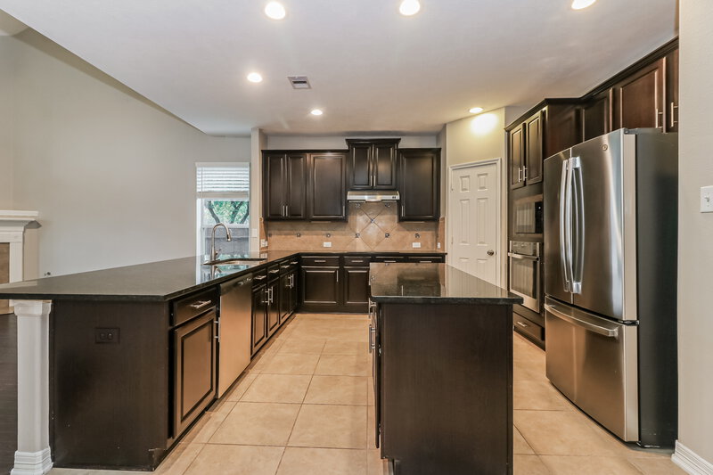 2,525/Mo, 8402 Oak Knot Ct Spring, TX 77389 Kitchen View