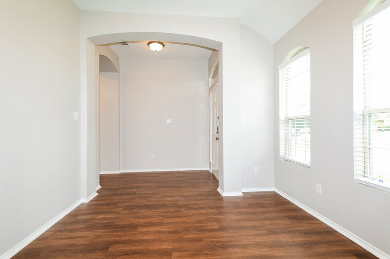 1,905/Mo, 992 Northampton Dr Conroe, TX 77303 Dining Room View 2