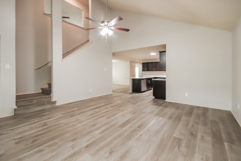 2,560/Mo, 20207 Louetta Reach Dr Spring, TX 77388 Living Room View 2