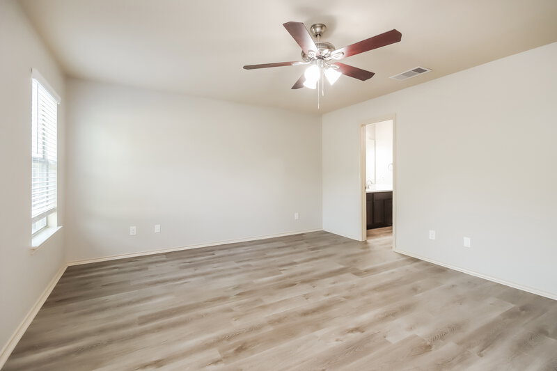 2,560/Mo, 20207 Louetta Reach Dr Spring, TX 77388 Main Bedroom View