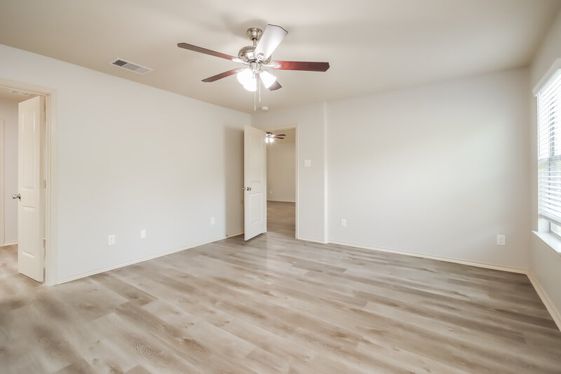 2,560/Mo, 20207 Louetta Reach Dr Spring, TX 77388 Main Bedroom View 2