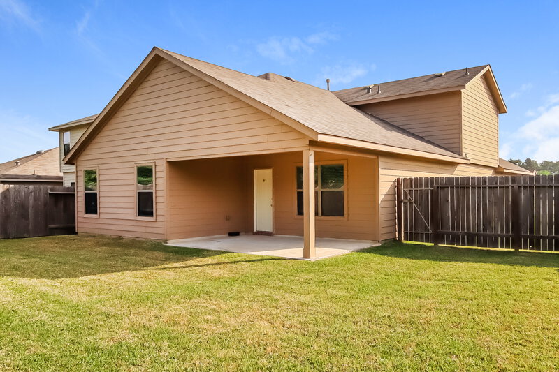 2,560/Mo, 20207 Louetta Reach Dr Spring, TX 77388 Rear View