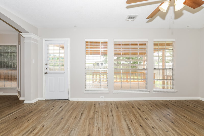 2,370/Mo, 740 Pateway Ct Spring, TX 77386 Family Room View 2