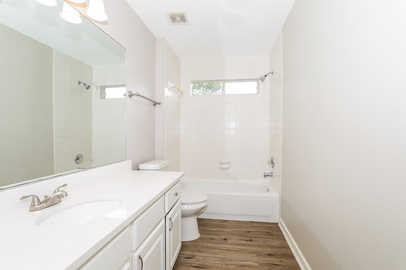2,370/Mo, 740 Pateway Ct Spring, TX 77386 Bathroom View