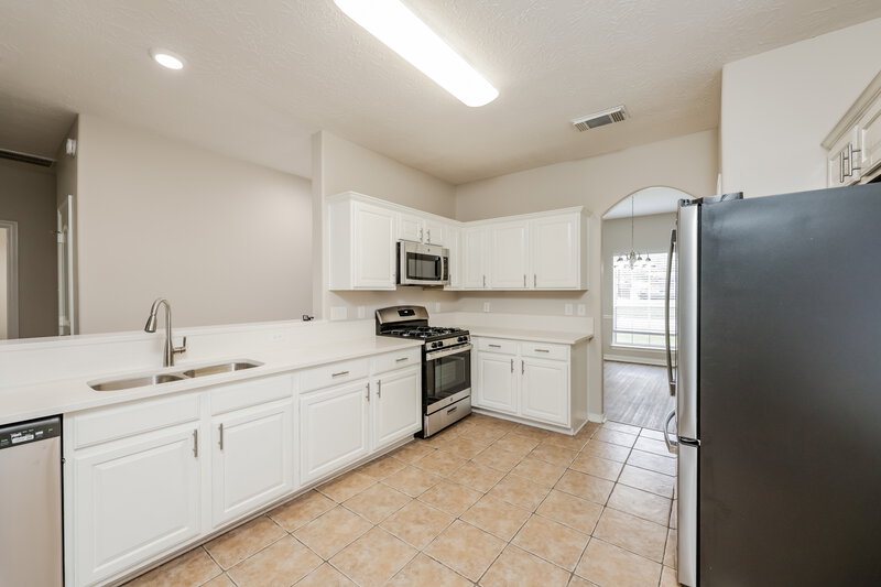 2,385/Mo, 26118 Cypresswood Dr Spring, TX 77373 Kitchen View