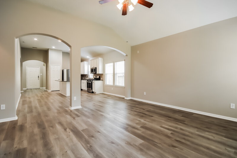 2,490/Mo, 27423 Macy Hills Ct Spring, TX 77386 Living Room View 3