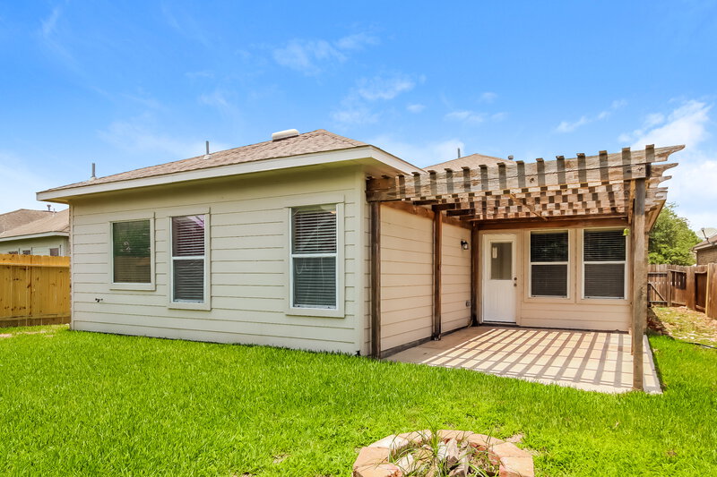 2,490/Mo, 27423 Macy Hills Ct Spring, TX 77386 Rear View