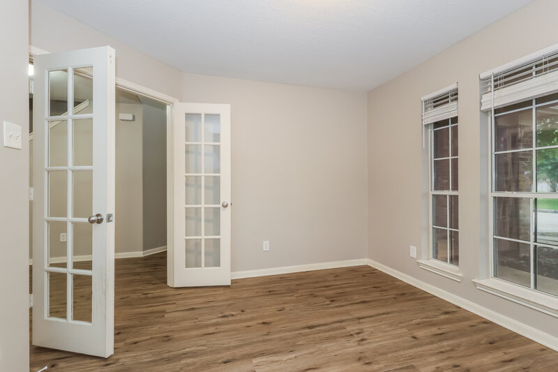 2,400/Mo, 14635 Lothbury Dr Cypress, TX 77429 Office View