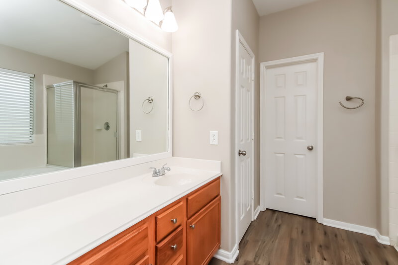 2,320/Mo, 14635 Lothbury Dr Cypress, TX 77429 Bathroom View