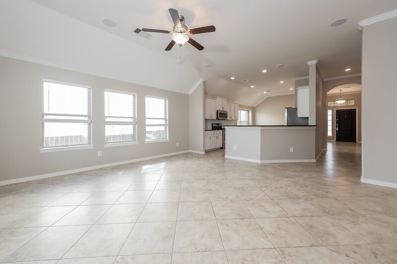 1,855/Mo, 18914 Sorrento Point Dr New Caney, TX 77357 Living Room View 2