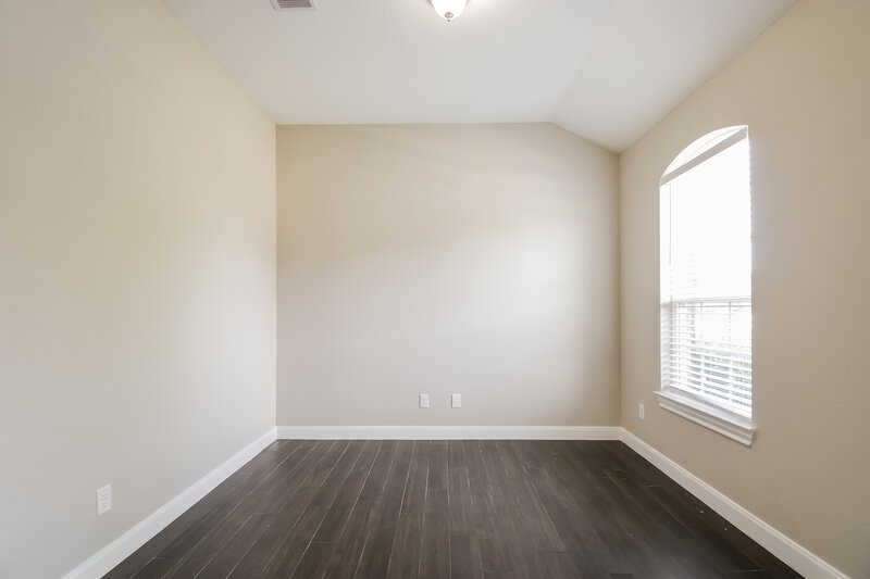 2,675/Mo, 2010 Honey Meadow Ln Houston, TX 77089 Bedroom View