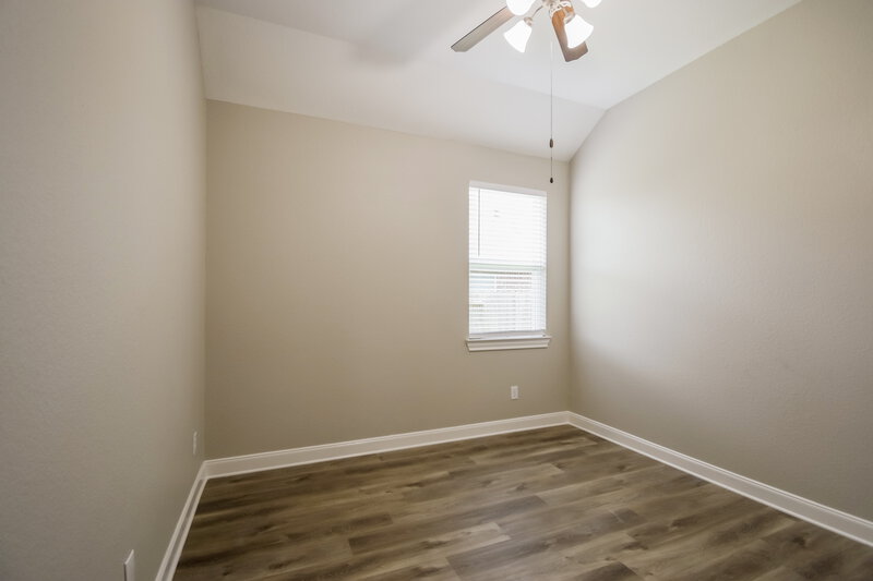 2,675/Mo, 2010 Honey Meadow Ln Houston, TX 77089 Bedroom View 2