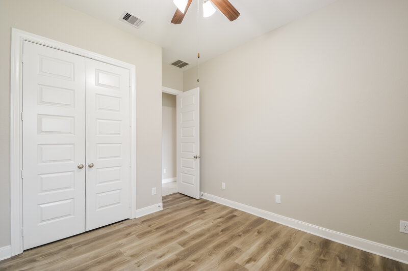 2,675/Mo, 2010 Honey Meadow Ln Houston, TX 77089 Bedroom View 3