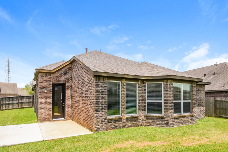 2,675/Mo, 2010 Honey Meadow Ln Houston, TX 77089 Rear View