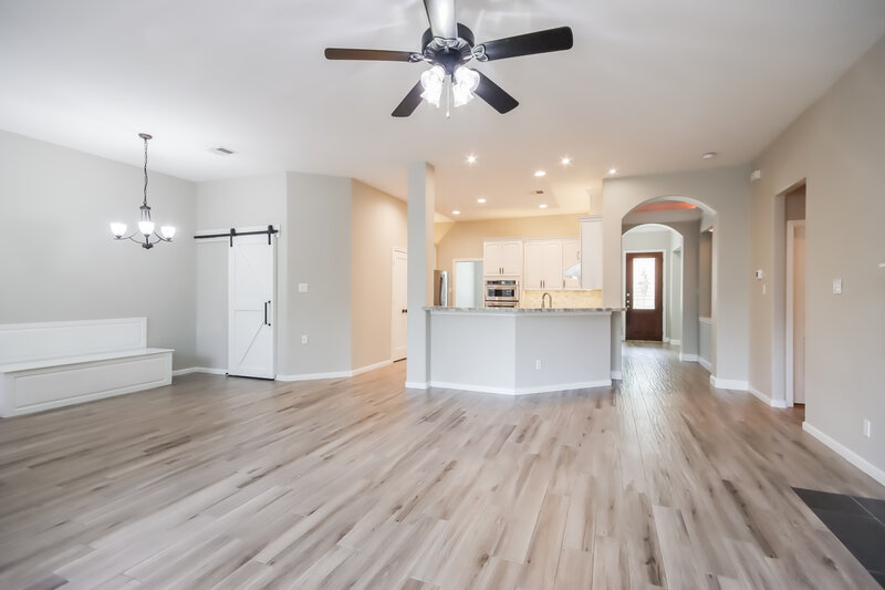 2,750/Mo, 3326 Misty Alcove Ct Kingwood, TX 77345 Living Room View 2