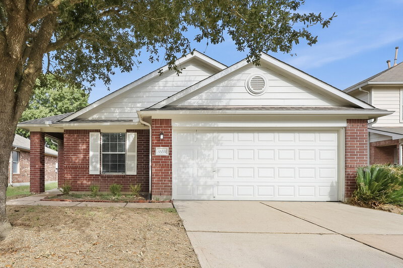 4 Bedroom House – 12254 Lavon Dr, Tomball, TX 77375