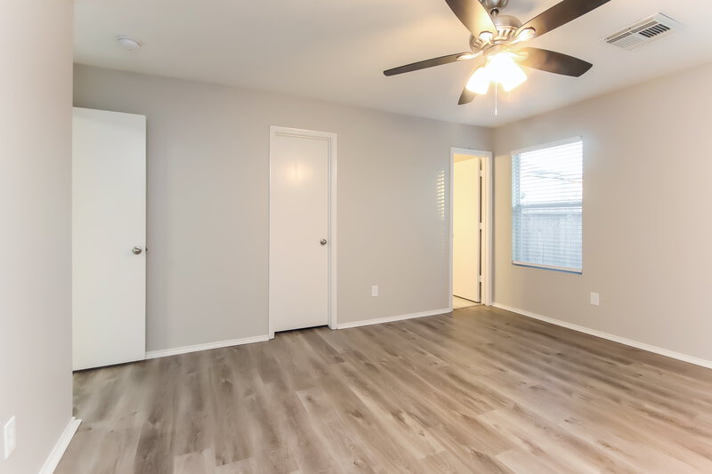 2,580/Mo, 14435 Acuna Ln Houston, TX 77045 Main Bedroom View