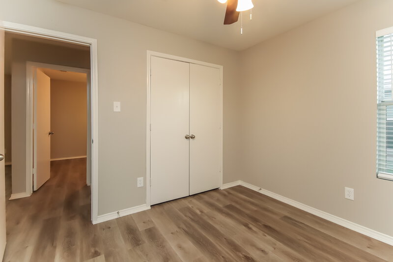 2,580/Mo, 14435 Acuna Ln Houston, TX 77045 Bedroom View 2