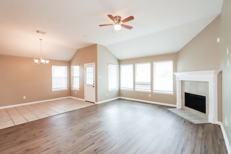 2,510/Mo, 23703 Breckenridge Forest Dr Spring, TX 77373 Living Room View