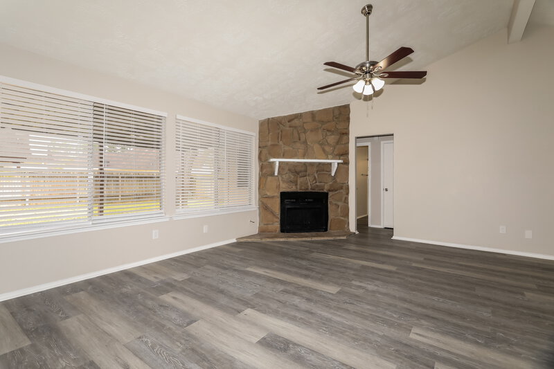 1,925/Mo, 3439 Nutwood Ln Spring, TX 77389 Living Room View