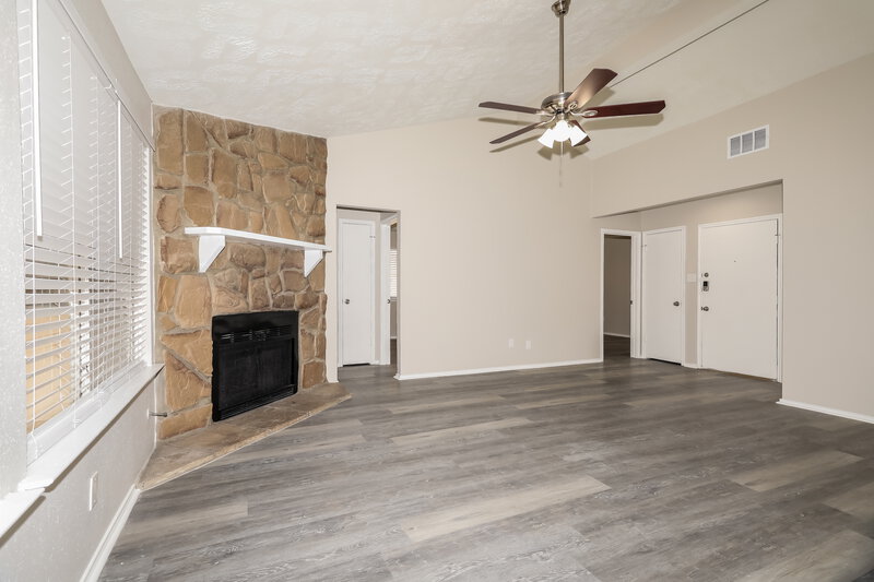1,925/Mo, 3439 Nutwood Ln Spring, TX 77389 Living Room View 3