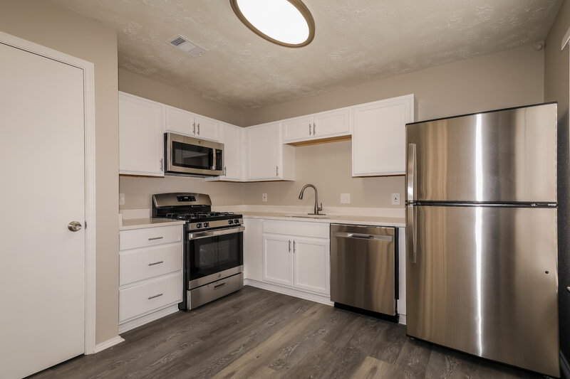 1,925/Mo, 3439 Nutwood Ln Spring, TX 77389 Kitchen View