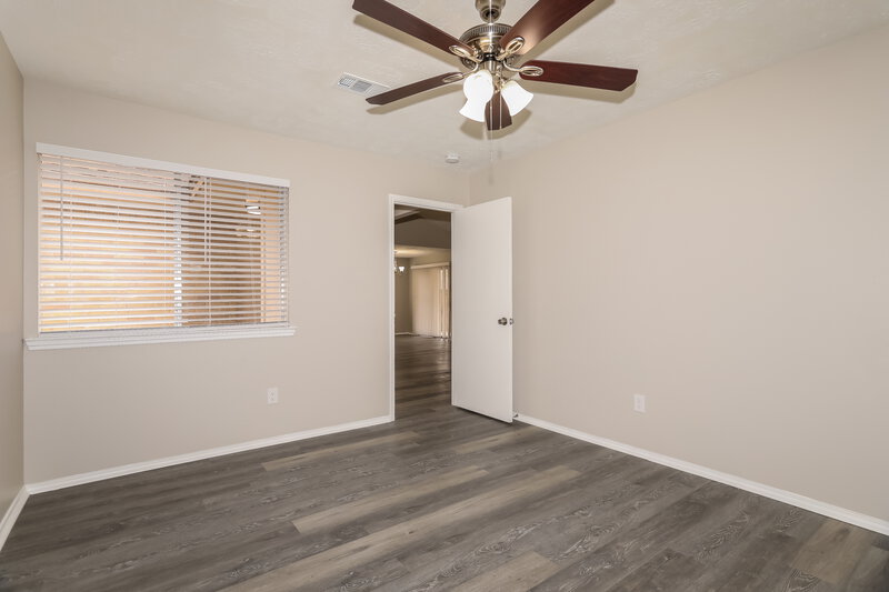 1,925/Mo, 3439 Nutwood Ln Spring, TX 77389 Main Bedroom View