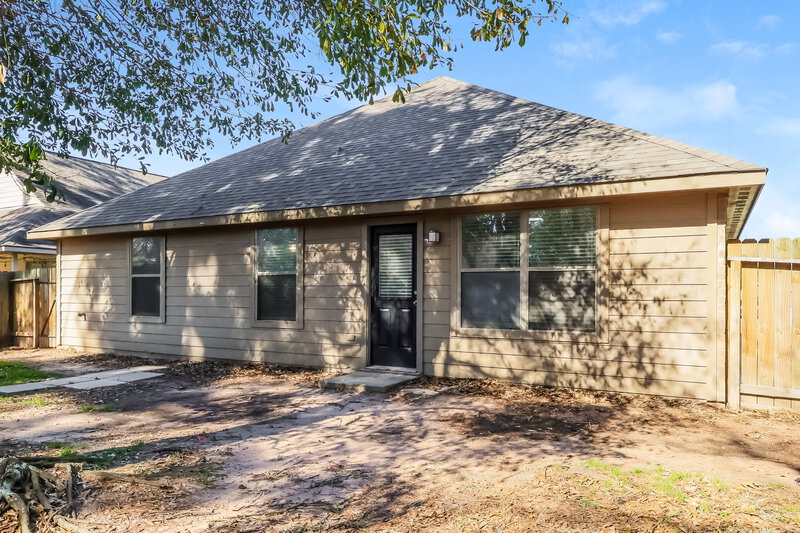 1,760/Mo, 19190 Shire Horse Blvd Porter, TX 77365 Rear View