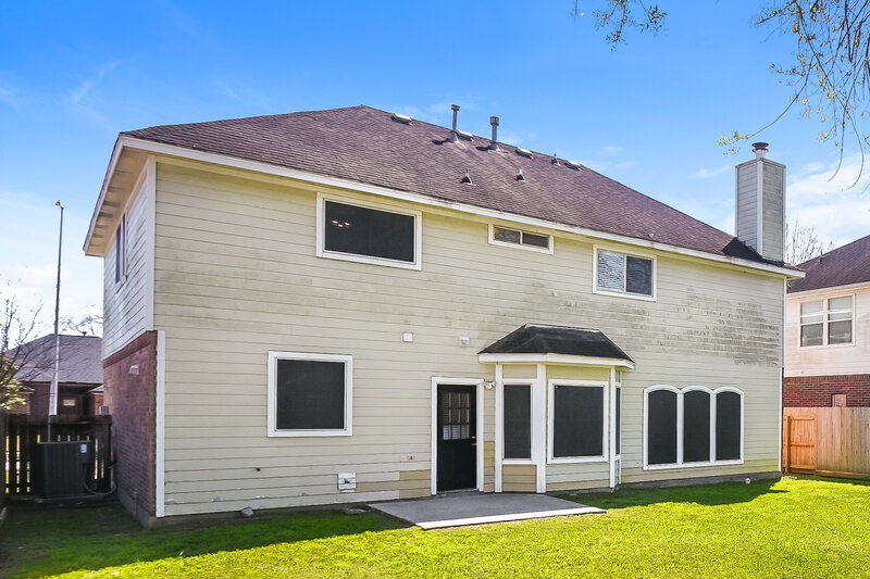 2,195/Mo, 914 Chase Lock Dr Bacliff, TX 77518 Rear View 2