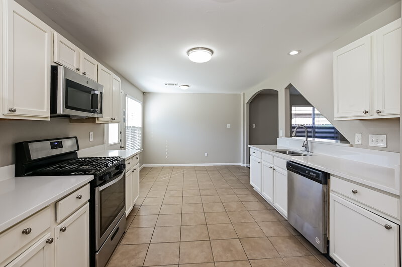 1,825/Mo, 29119 Foxingham Cir Spring, TX 77386 Kitchen View 2