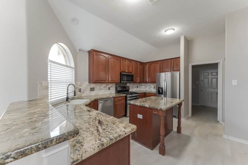 2,365/Mo, 7318 Kyle Trail Ct Richmond, TX 77407 Kitchen View