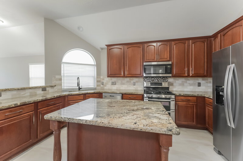 2,365/Mo, 7318 Kyle Trail Ct Richmond, TX 77407 Kitchen View 2