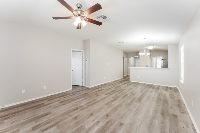 1,790/Mo, 8215 Radial Ct Rosharon, TX 77583 Living Room View
